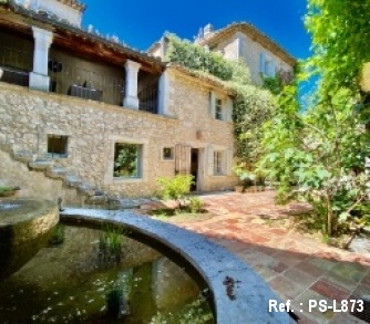  maison en pierres à louer Provence
