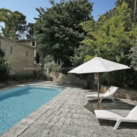 En Provence, maison de charme avec 4 chambres avec piscine à louer 