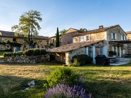  location hameau Provence