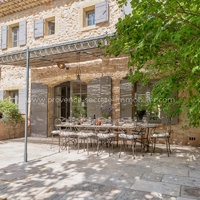 Aux portes d'Aix en Provence, domaine de 200 ha à la location