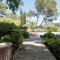 Provence, loue  maison restaurée avec piscine chauffée et climatisation.