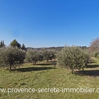 Luberon, Cabrières d'Avignon, terrain constructible à vendre