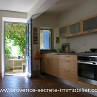 Maison à vendre dans le Luberon à Roussillon avec terrasses